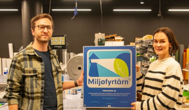Bilde fra Xpressprint som lager sertifikatene for Miljøfyrtårn